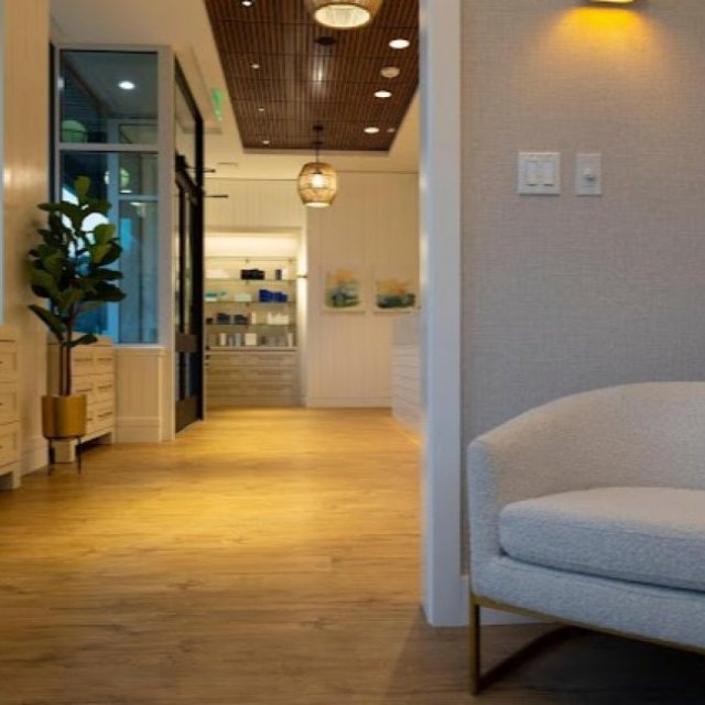 SkinSpirit Seattle - Green Lake